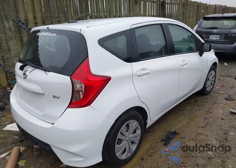 2018 Nissan Versa Note Sv z USA, uszkodzony, nr VIN 3N1CE2CP9JL361107